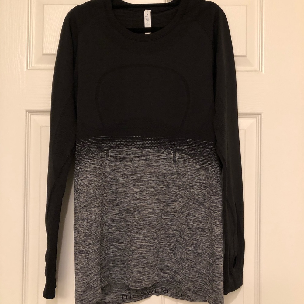 Long sleeve Lululemon shirt